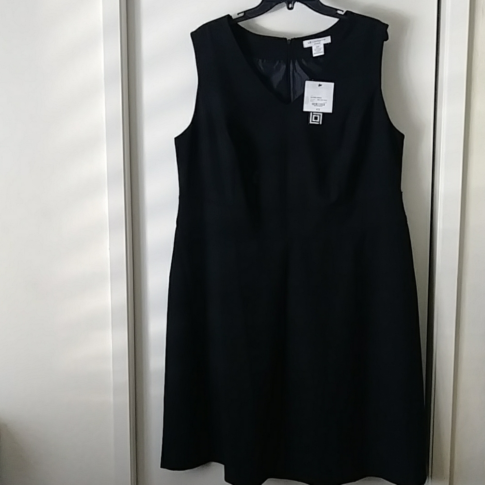 Liz Claiborne Black Dress